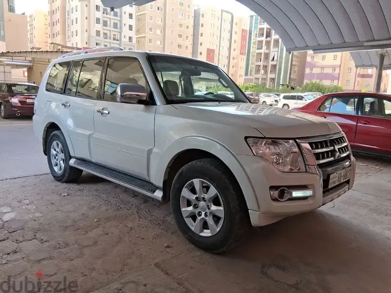 Mitsubishi Pajero 2022